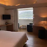 메트로폴 수이세 4* 코모